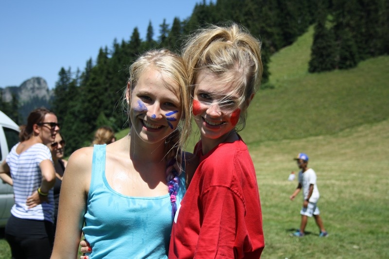Village Camps International Summer Camp Leysin, Switzerland 2025-08-09 https://www.villagecamps.com/journals_admin/images/709-42-festival (57).jpg